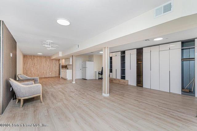 109 Gower St, Staten Island, NY 10314