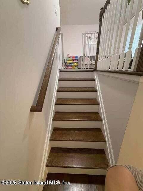 109 Gower St, Staten Island, NY 10314