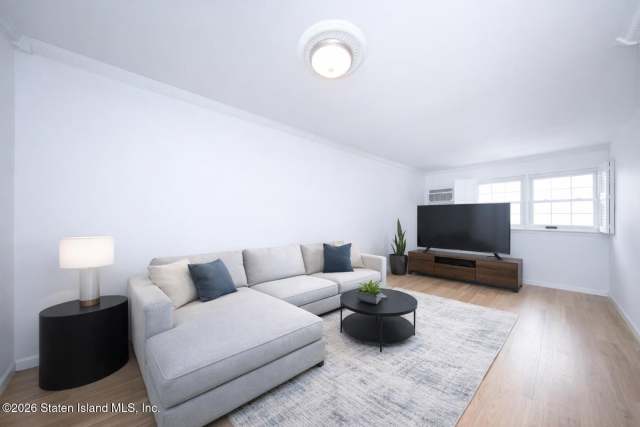 38 Jones St, Staten Island, NY 10314