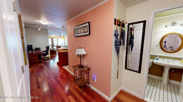 80 Bay St Lndg Ph1l, Staten Island, NY 10301