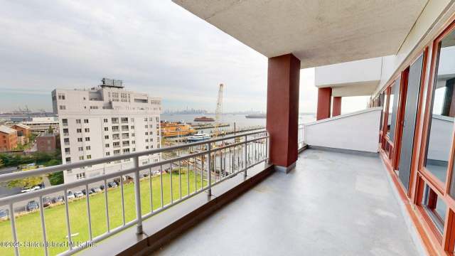 80 Bay St Lndg Ph1l, Staten Island, NY 10301