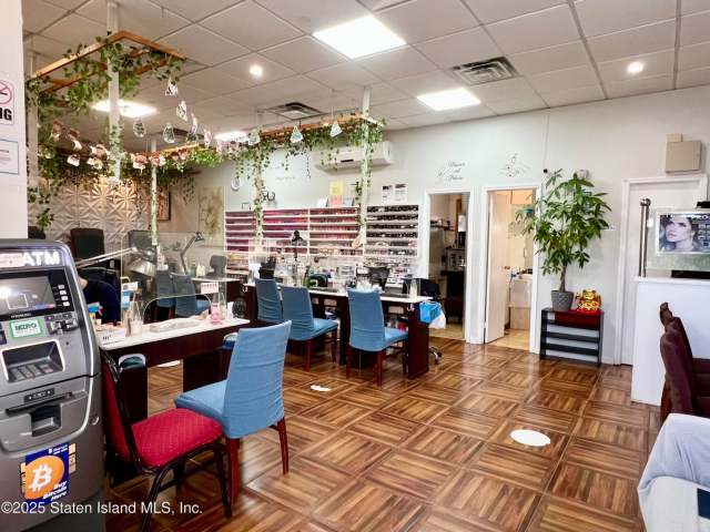 Business -438 Port Richmond Ave, Staten Island, NY 10302