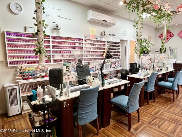 Business -438 Port Richmond Ave, Staten Island, NY 10302