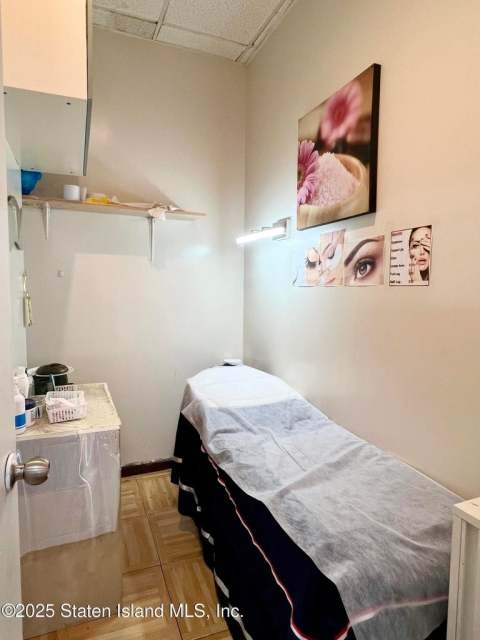 Business -438 Port Richmond Ave, Staten Island, NY 10302