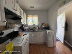182 Freeborn St, Staten Island, NY 10306