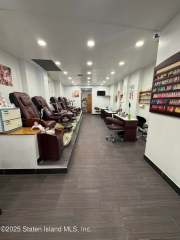 Business -106 Victory Blvd, Staten Island, NY 10301