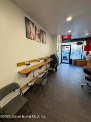 Business -106 Victory Blvd, Staten Island, NY 10301