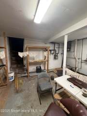 Business -106 Victory Blvd, Staten Island, NY 10301