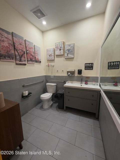 Business -278 New Dorp Lane B, Staten Island, NY 10306