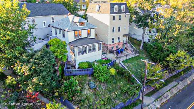 416 Westervelt Ave, Staten Island, NY 10301