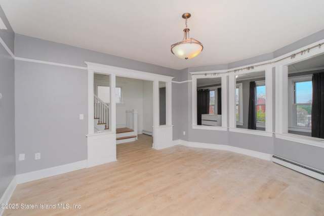 416 Westervelt Ave, Staten Island, NY 10301