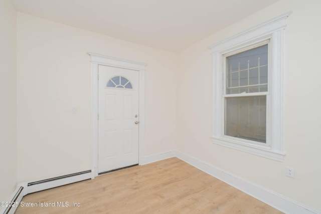 416 Westervelt Ave, Staten Island, NY 10301