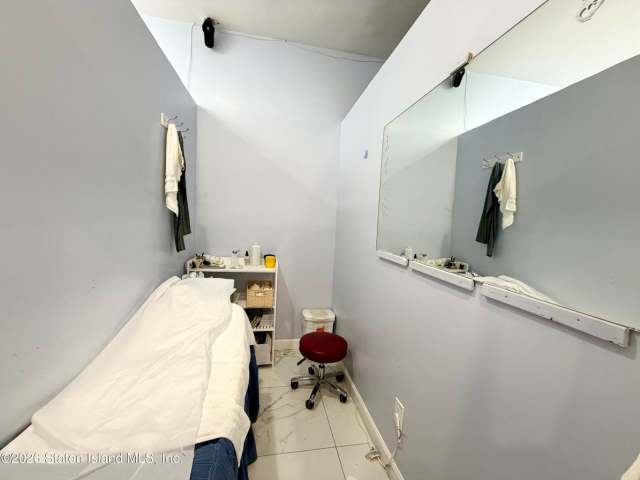 Business -293 New Dorp Ln, Staten Island, NY 10306