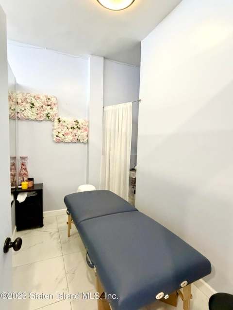 Business -293 New Dorp Ln, Staten Island, NY 10306