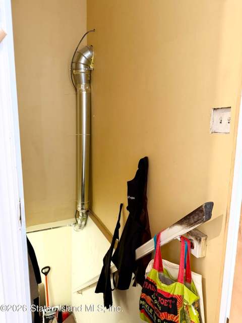 Business -293 New Dorp Ln, Staten Island, NY 10306