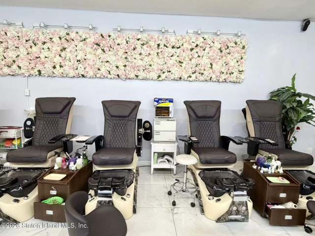 Business -293 New Dorp Ln, Staten Island, NY 10306