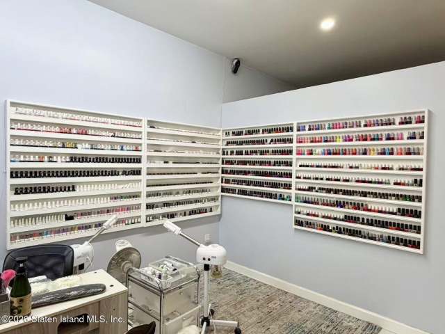 Business -293 New Dorp Ln, Staten Island, NY 10306