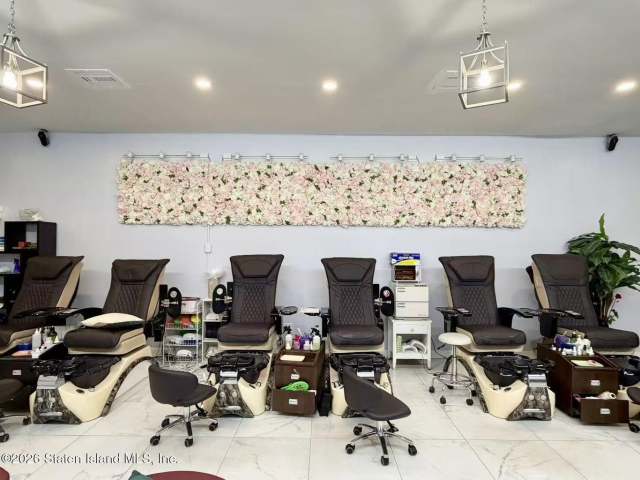 Business -293 New Dorp Ln, Staten Island, NY 10306