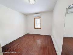 11 Sunnymeade Vlg, Staten Island, NY 10305