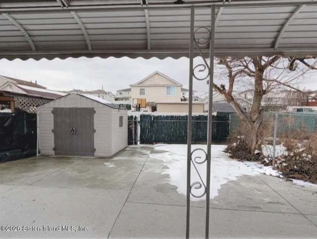 11 Sunnymeade Vlg, Staten Island, NY 10305