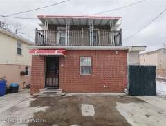 11 Sunnymeade Vlg, Staten Island, NY 10305