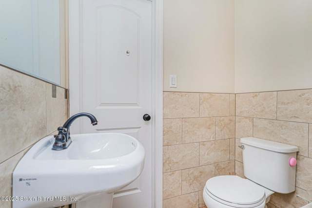 10 Wandel Ave, Staten Island, NY 10304