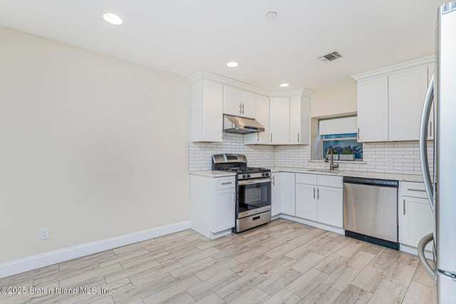10 Wandel Ave, Staten Island, NY 10304