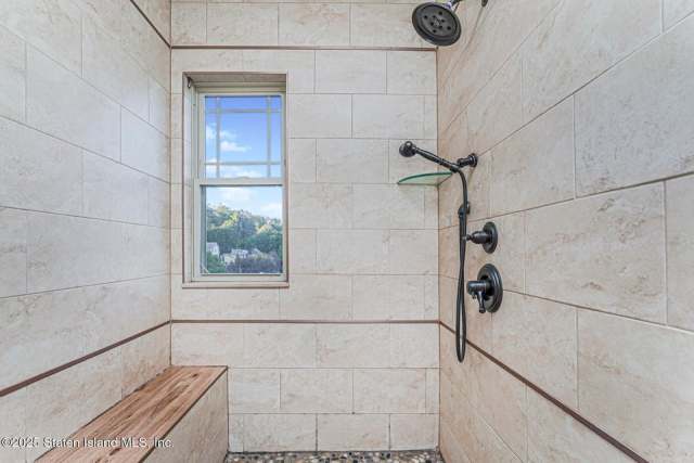 10 Wandel Ave, Staten Island, NY 10304