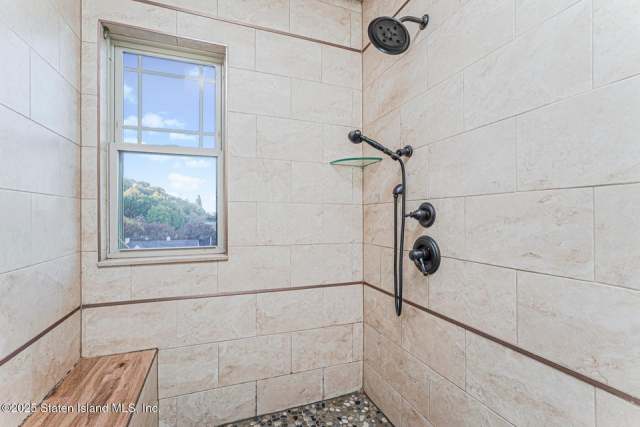 10 Wandel Ave, Staten Island, NY 10304