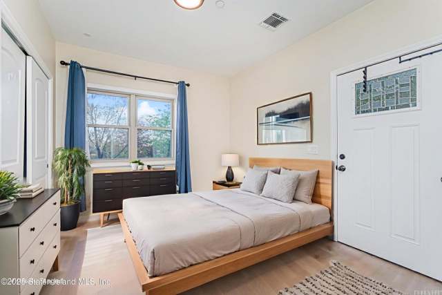 10 Wandel Ave, Staten Island, NY 10304