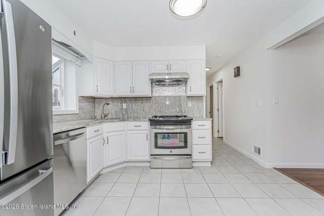 280 Miles Ave, Staten Island, NY 10308