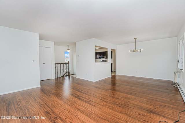 280 Miles Ave, Staten Island, NY 10308