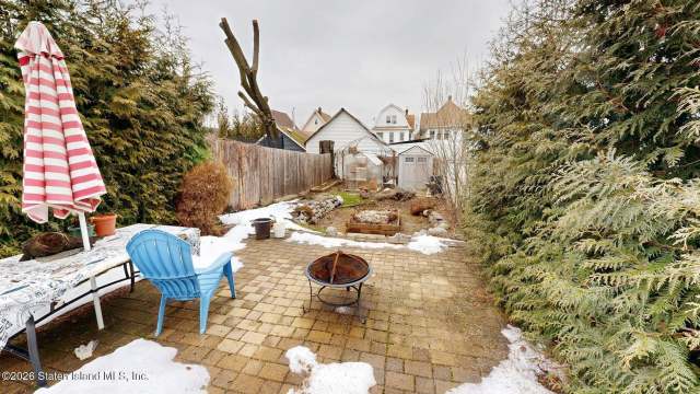 561 Delafield Ave, Staten Island, NY 10310