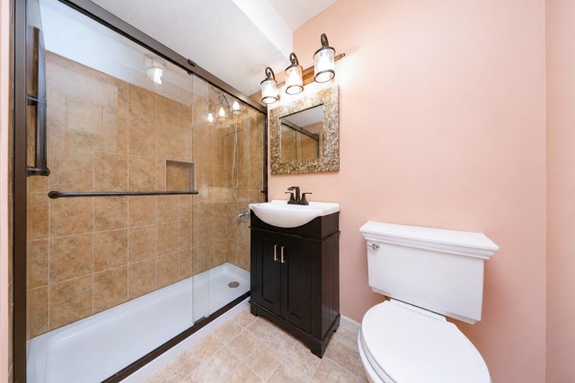 8 Brandis Ave, Staten Island, NY 10312
