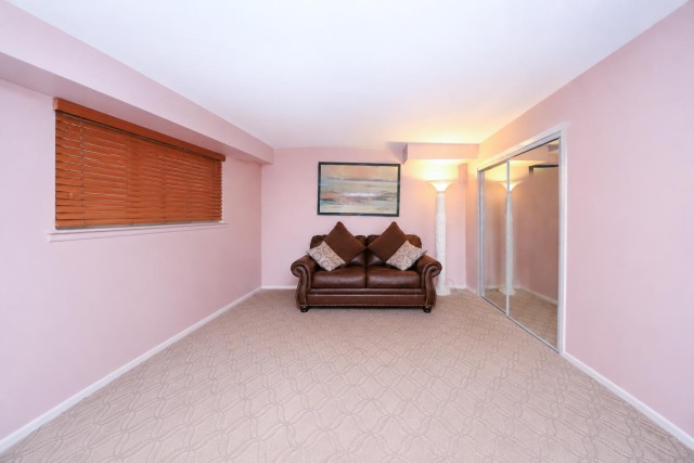 8 Brandis Ave, Staten Island, NY 10312