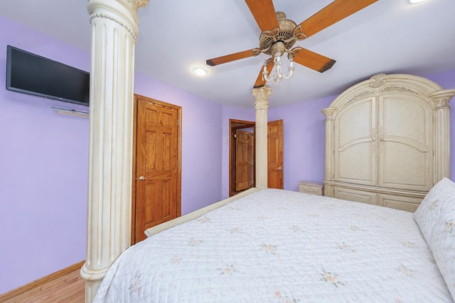 8 Brandis Ave, Staten Island, NY 10312