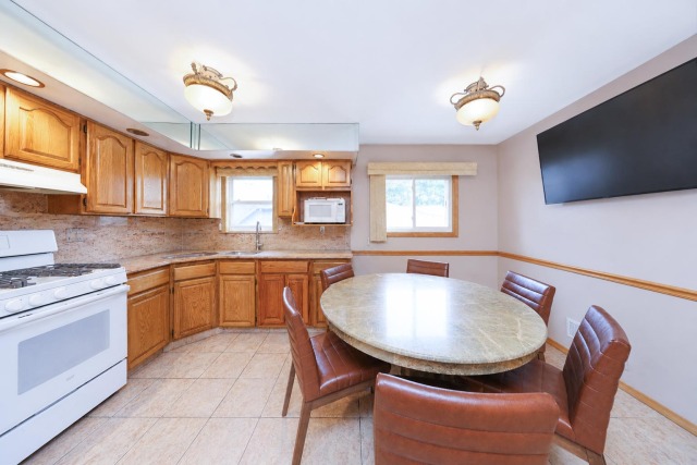 8 Brandis Ave, Staten Island, NY 10312