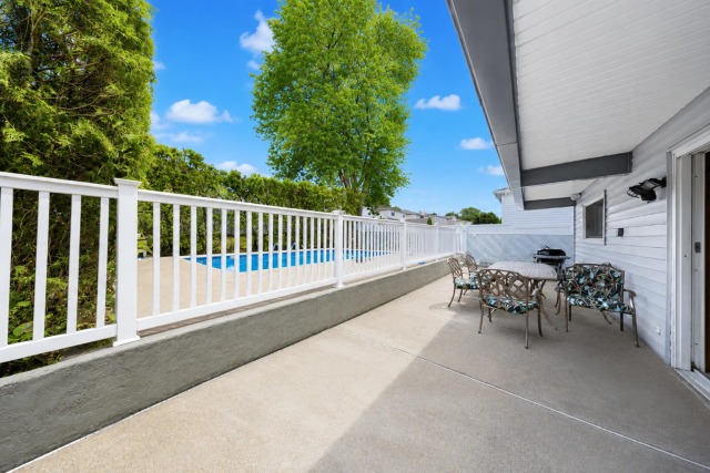 8 Brandis Ave, Staten Island, NY 10312