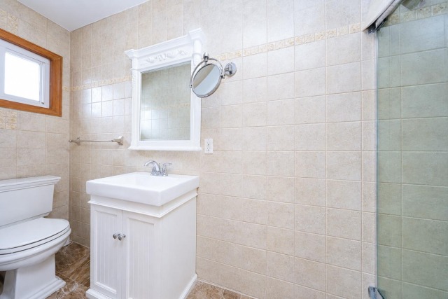8 Brandis Ave, Staten Island, NY 10312