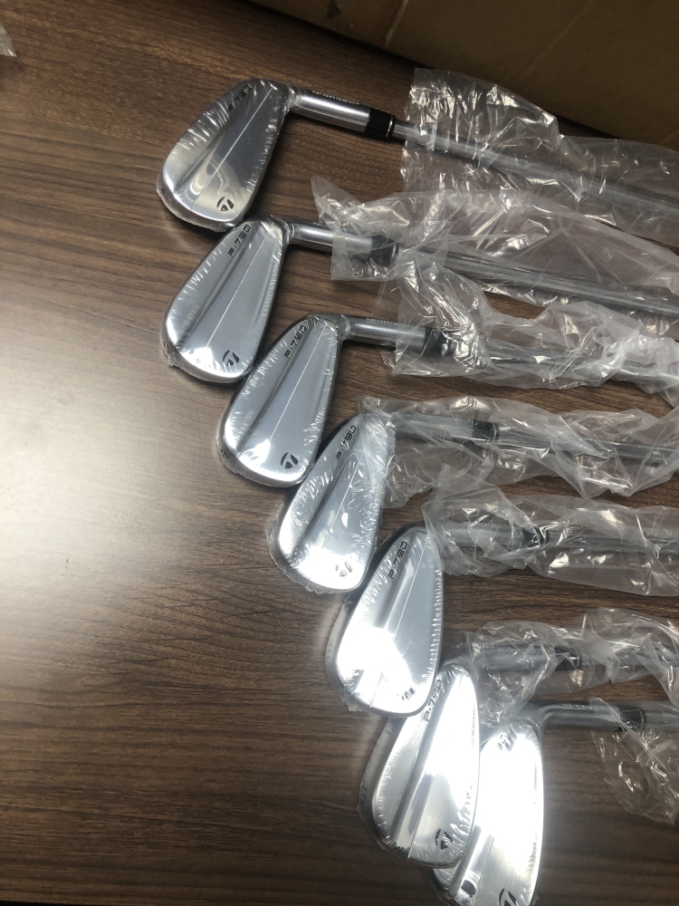 P∙790 Irons
