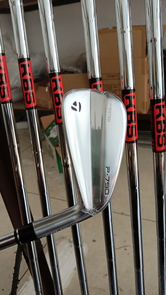 Taylormade P∙790 Irons Silver fourth generation