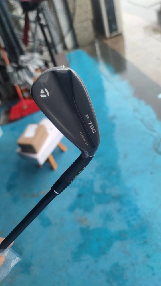 P·790 Irons