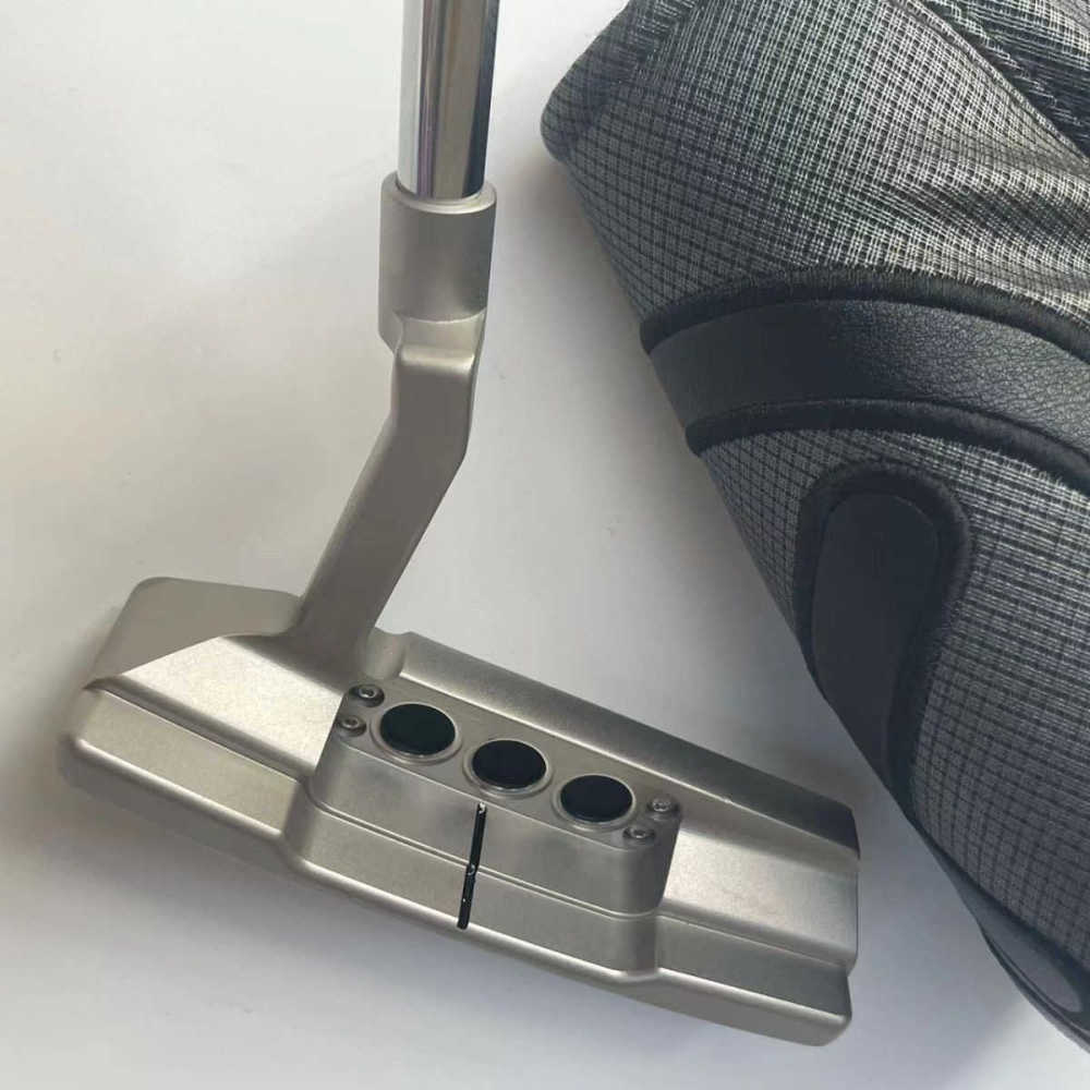 FOR TOUR USE ONLY Putter black