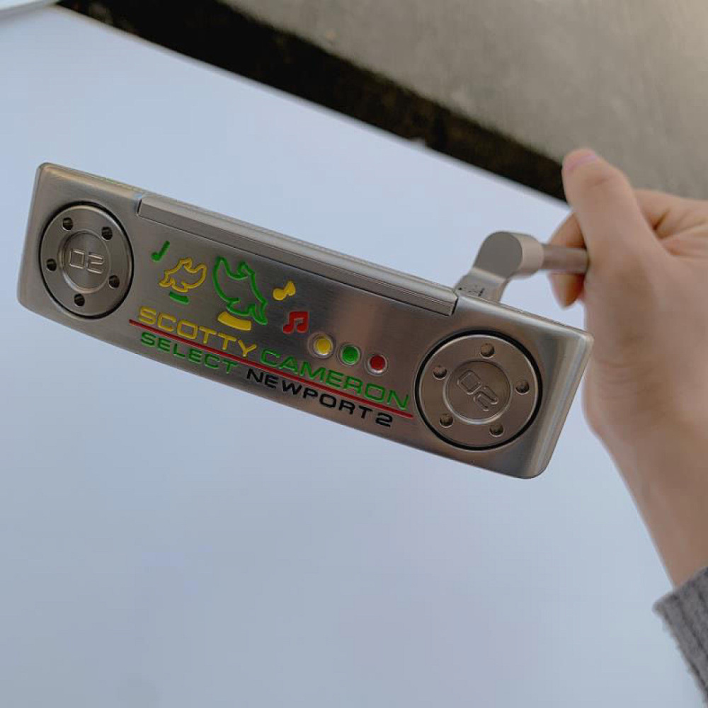 16 Scotty Cameron Putter