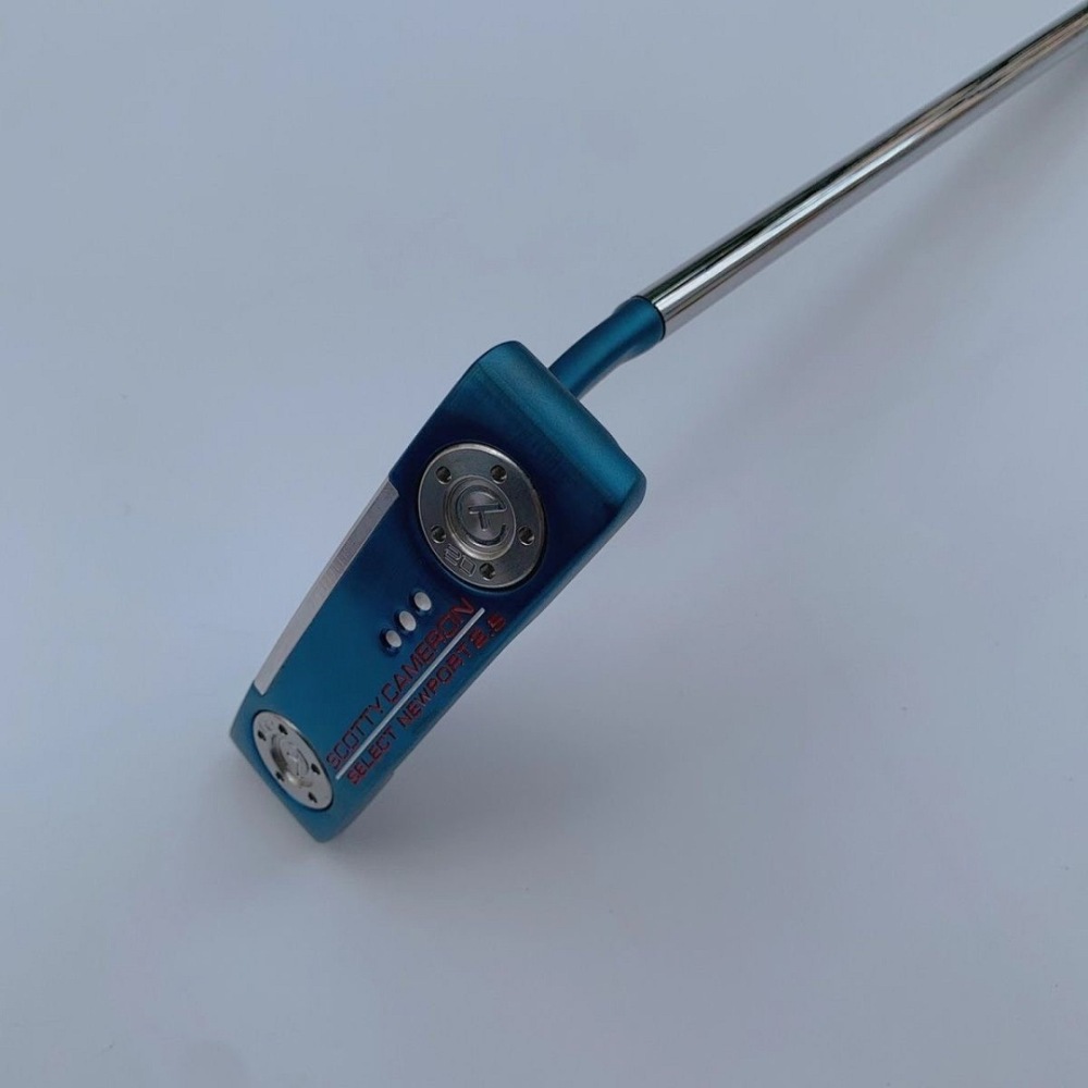 19 Scotty Cameron Putter