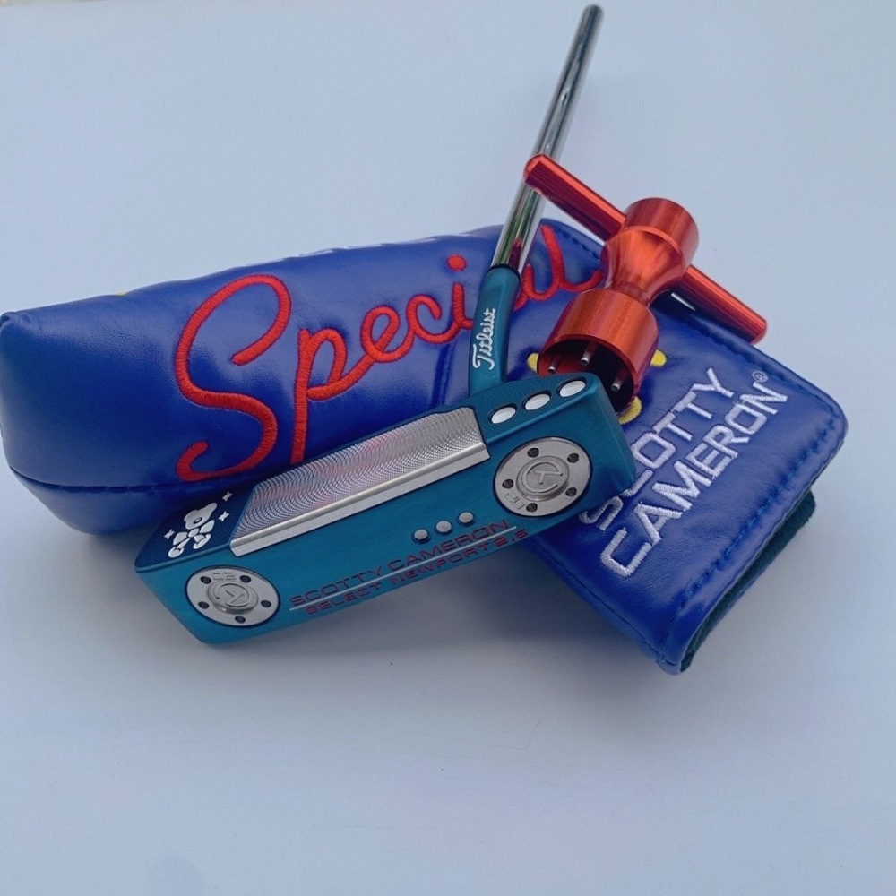 19 Scotty Cameron Putter