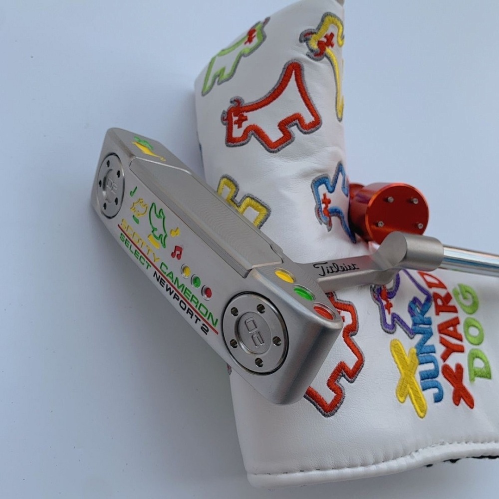16 Scotty Cameron Putter
