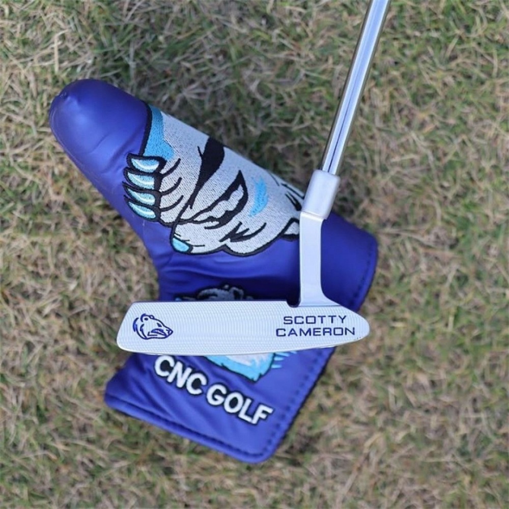 30 Scotty Cameron Putter