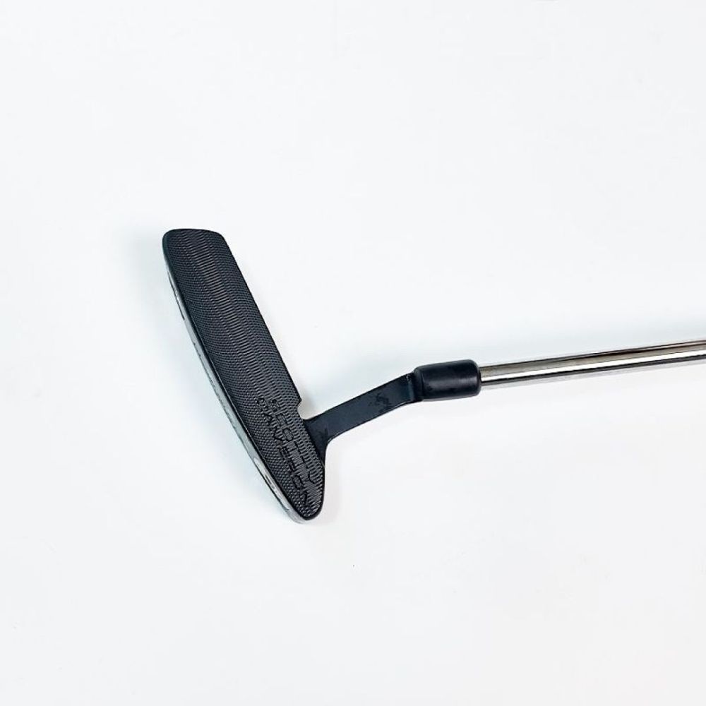 37 Scotty Cameron Putter