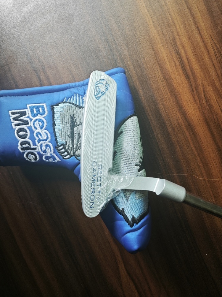 30 Scotty Cameron Putter